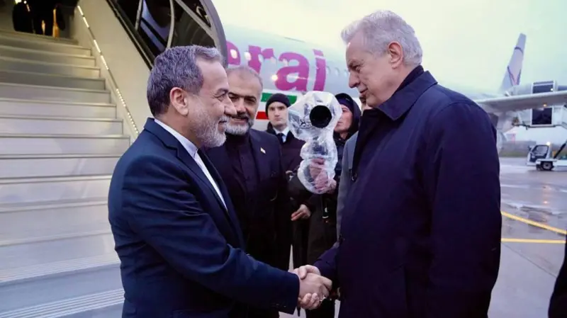 Araghchi Blames US Demands for Talks Breakdown as He Lands in Russia