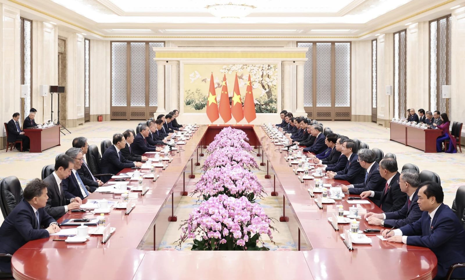 China Says Ready to Accelerate Infrastructure Connectivity with Vietnam