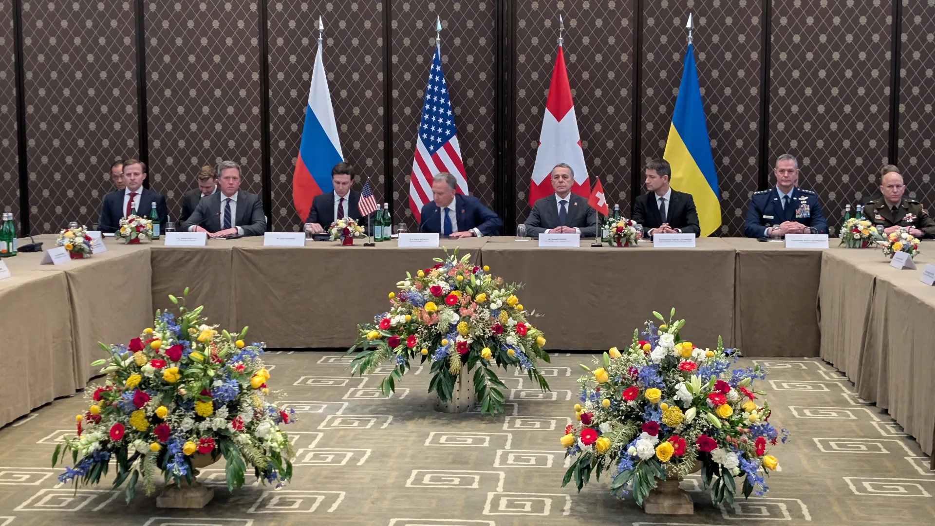 Another Round of Tough and Tense Russia-Ukraine Talks Ends in Geneva