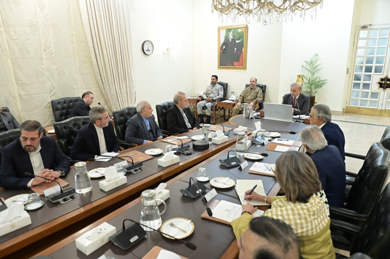 Pakistan, Iran Pledge Closer Cooperation to Promote Regional Peace Pakistan, Iran Pledge Closer Cooperation to Promote Regional Peace