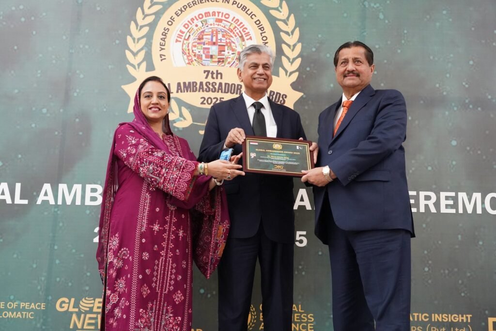 Global Ambassador Award Presented to Honorary Consul General of Yemen