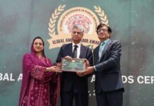 Renowned Calligrapher Azeem Iqbal Honored with Acclaimed Global Ambassador Award Renowned Calligrapher Azeem Iqbal Honored with Acclaimed Global Ambassador Award