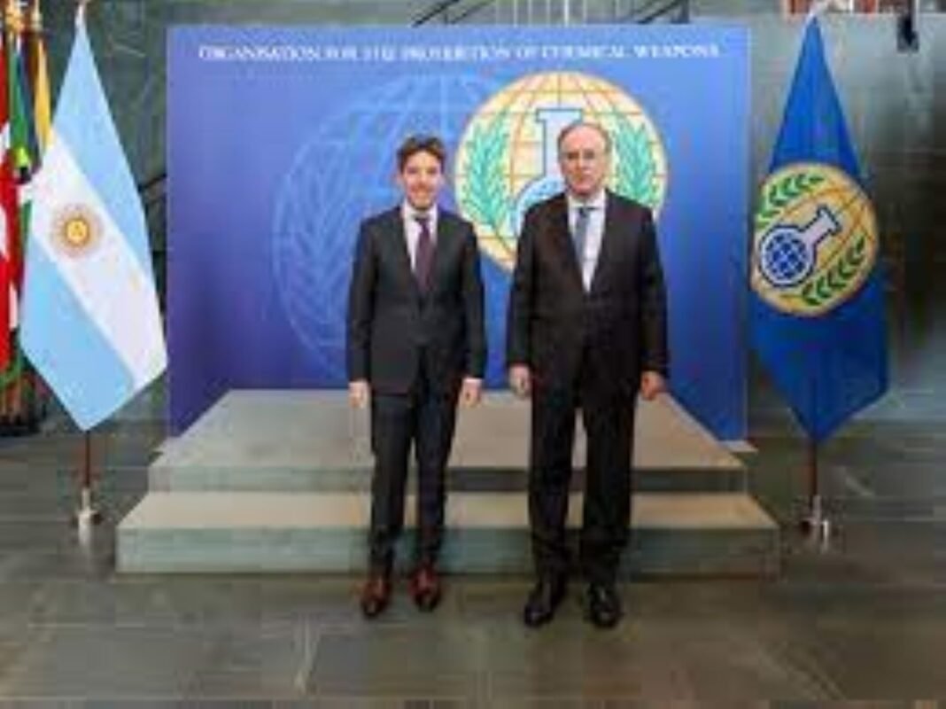 Argentina, OPCW Discuss Chemical Weapons Convention