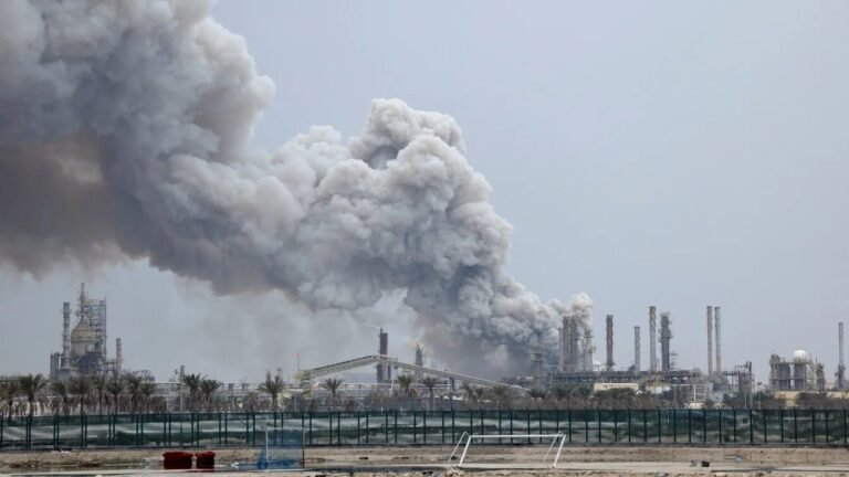 Bahrain’s Bapco Oil Refinery Engulfed in Flames After Iranian Drone Strike