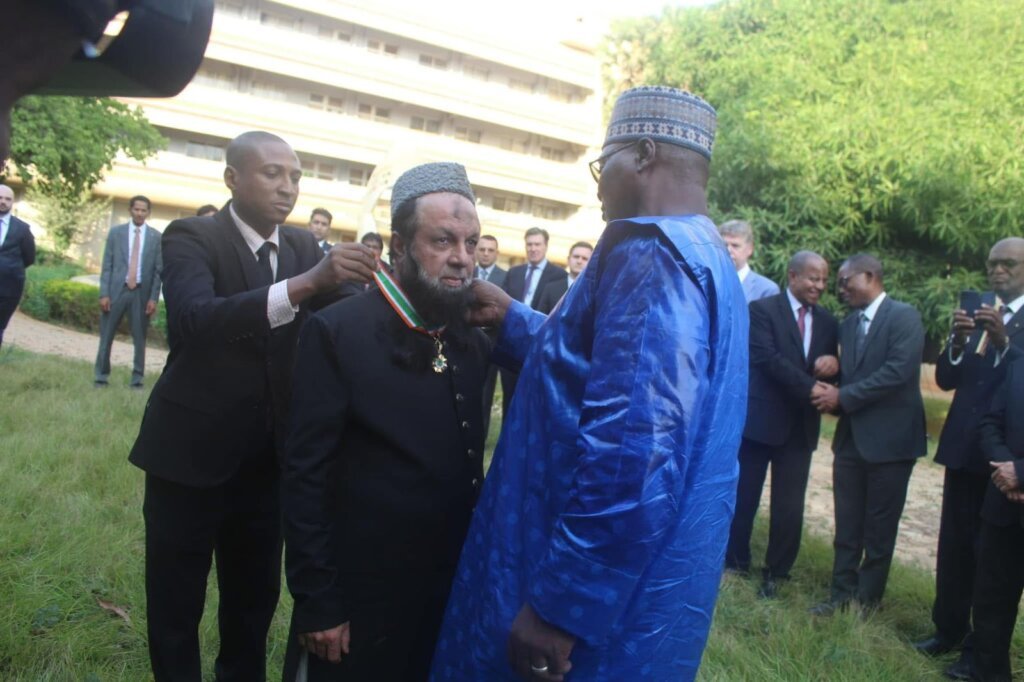 Niger Honurs Pakistan Envoy with Highest Civilian Award