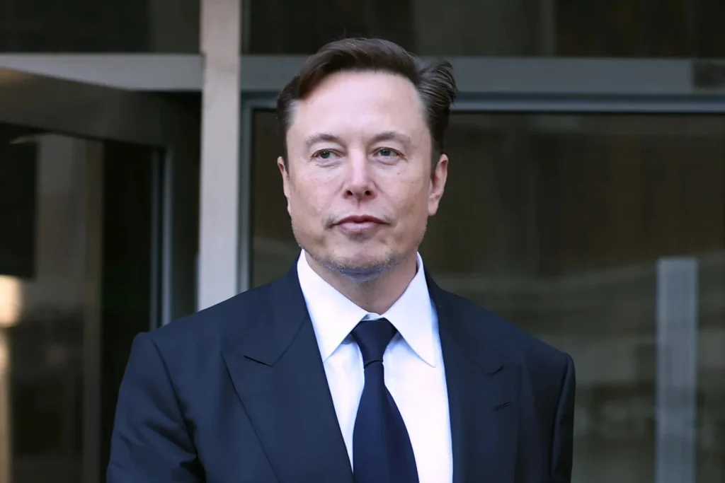 Elon Musk, Tesla, PayPal, Mark Zuckerberg, Larry Ellison