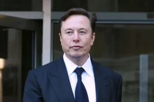 EElon Musk Says He Will Give ‘Every Child in America’ a SpaceX Share