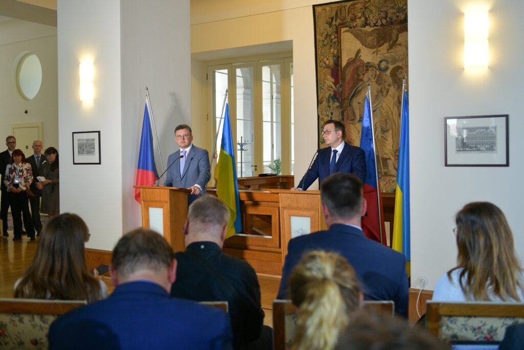 Foreign Minister of Ukraine meet Czech counterpart