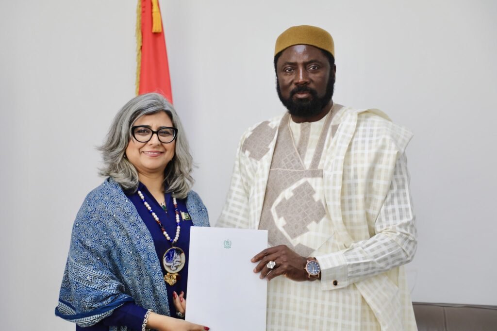 Pakistan's Ambassador presents credentials to Gambia's Foreign Minister