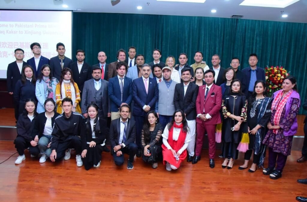 Pakistan’s Prime Minister visits Xinjiang University