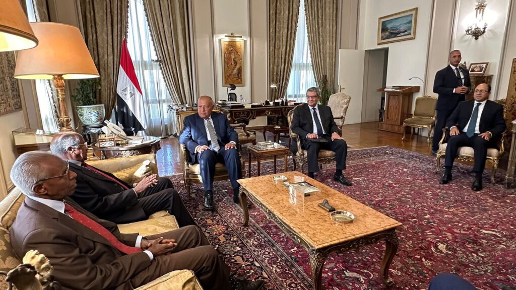 Foreign Minister of Egypt, Sameh Shoukry extended a warm and cordial reception to Eritrean Foreign Minister, Osman Saleh, and Eritrean President's Political Advisor, Yemane Gebreab.
