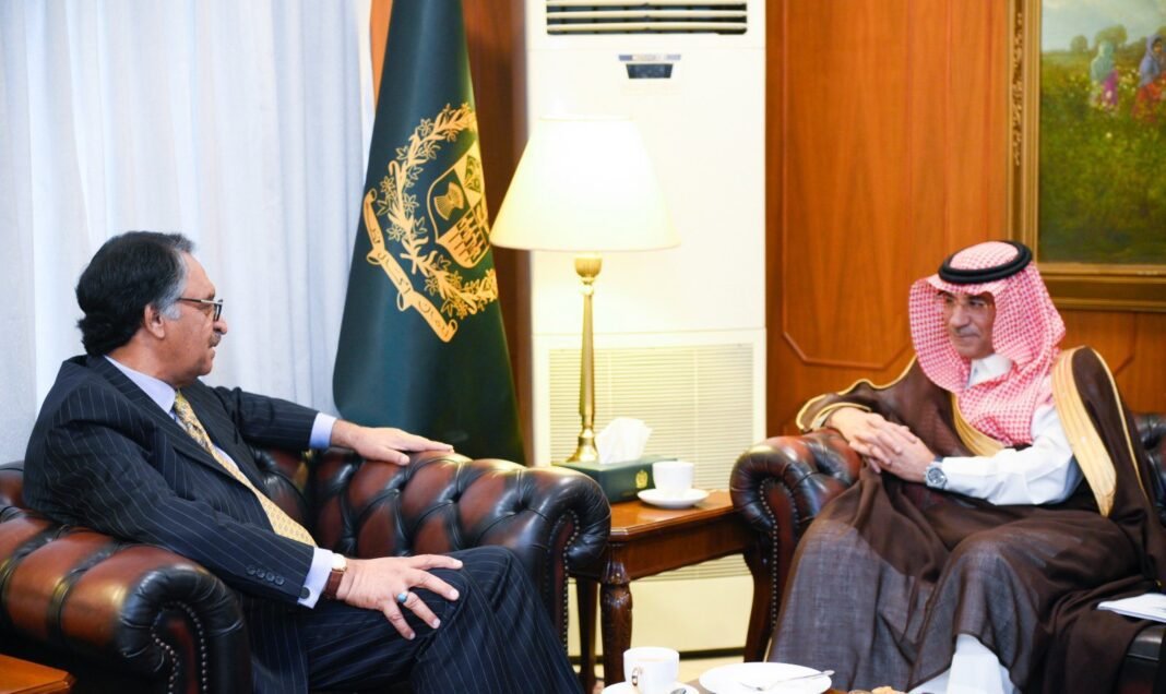 OIC envoy calls on Pakistan’s Foreign Minister