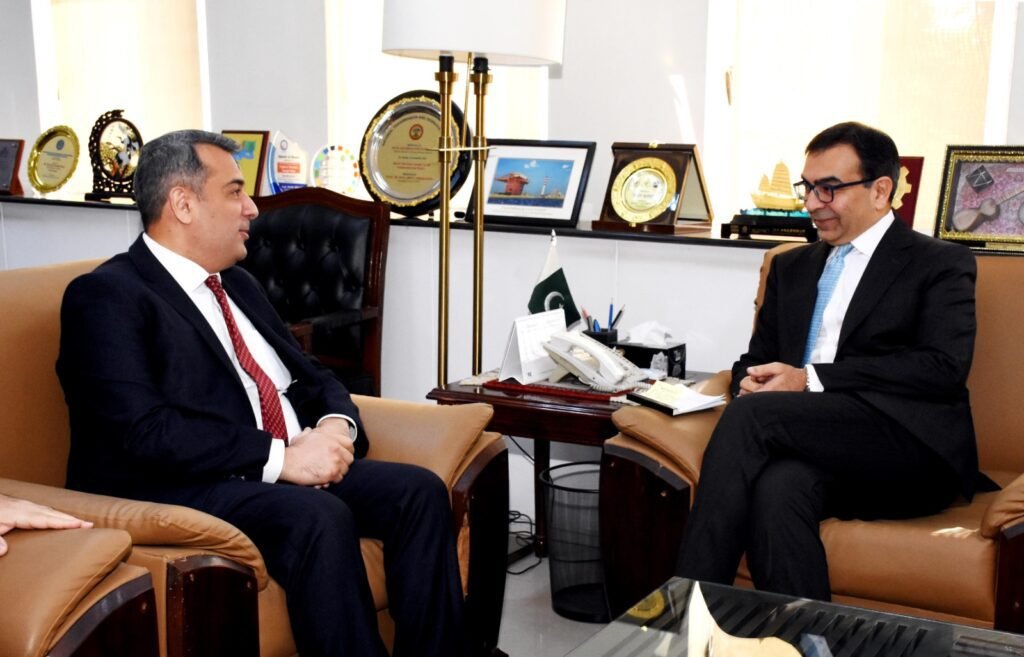 Pakistan, Azerbaijan Ministers to strengthen energy cooperation