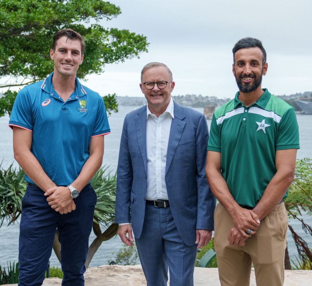 Prime Minister Albanese hosts Pakistan, Australia cricket teams
