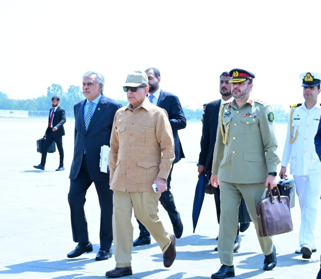 Prime Minister Sharif arrives in UAE to bolster trade