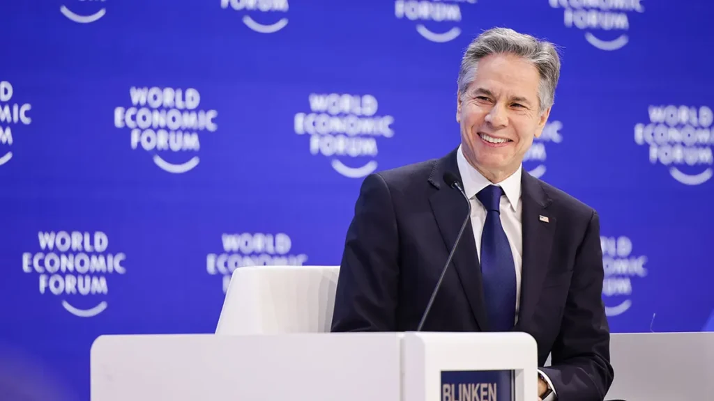 US Secretary Addresses Global Labor Union Leaders at WEF