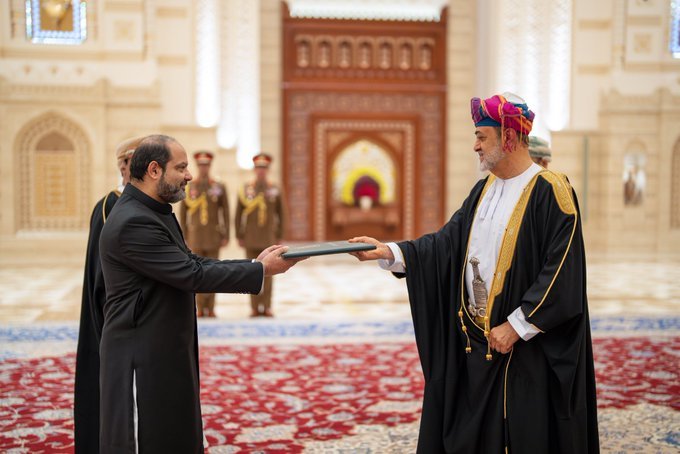 Ambassador of Pakistan Presents Credentials to Sultan Haitham Bin Tariq in Oman