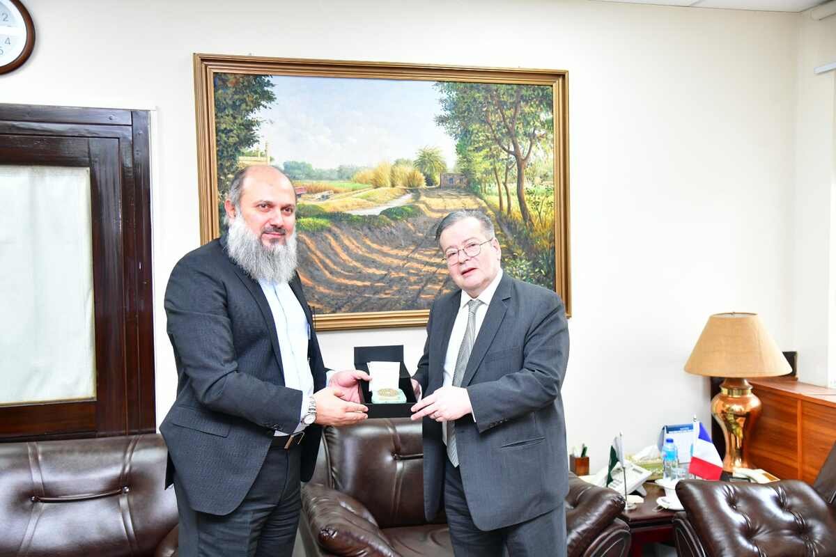 France and Pakistan Vow to Strengthen Trade Ties