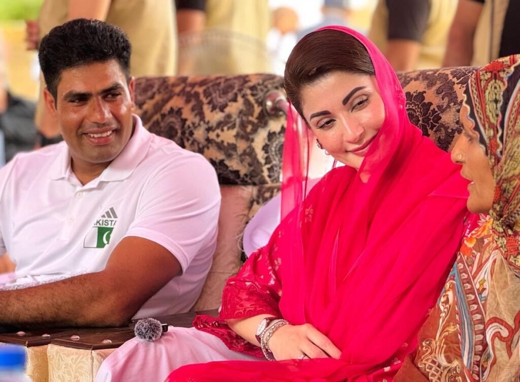 Maryam Nawaz Shows Up At Arshad Nadeem's Place