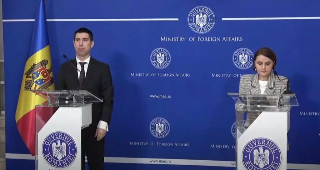 Moldovan Foreign Minister meets with Romanian Officials