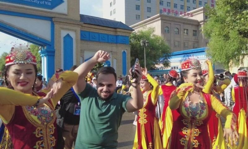 Pakistani delegation witnesses Culture, harmony in Xinjiang