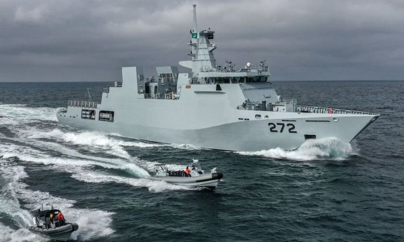 Pakistan, ships, Navy, Defence Day, PNS Babur, PNS Hunain, Asif Ali Zardari,