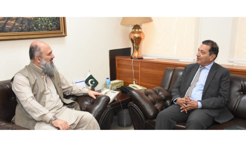 Pakistan’s Ambassador to Russia Meets Commerce Minister, Discusses Trade Ties