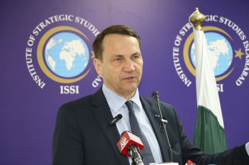 Poland, Pakistan, Radosław Sikorski, technology, development