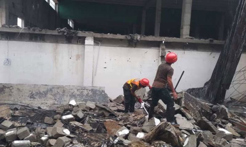 5 Laborers Killed as Factory Roof Collapses Due to Heavy Rain