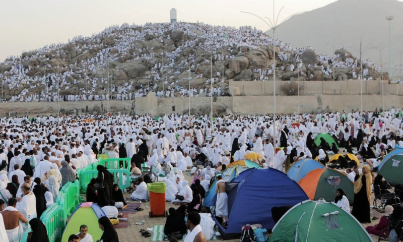 Saudi Arabia Bars Pilgrims with Serious Medical Conditions