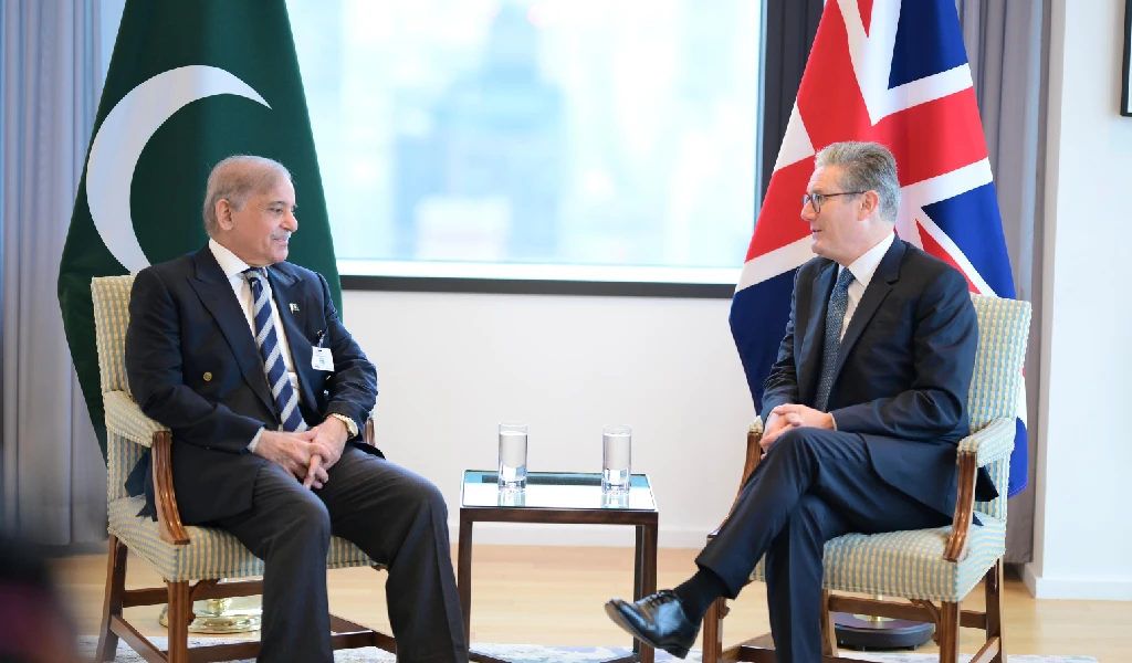 PM Shehbaz Discusses Trade, Investment with UK Counterpart