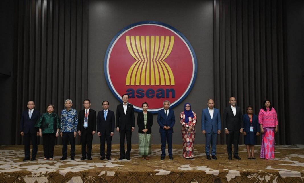 ASEAN-China commit to strengthen strategic partnership