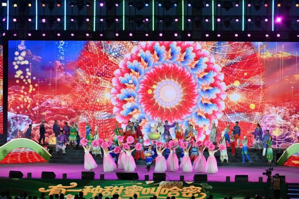 Hami: a Sweet Bond on Silk Road 1 The 19th Hami melon festival opens. (Photo/Hu Bin)