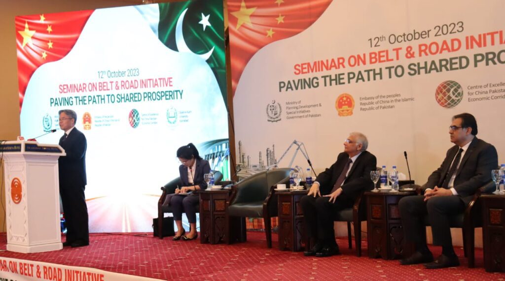 Chinese envoy commends Pakistan's commitment to CPEC Project