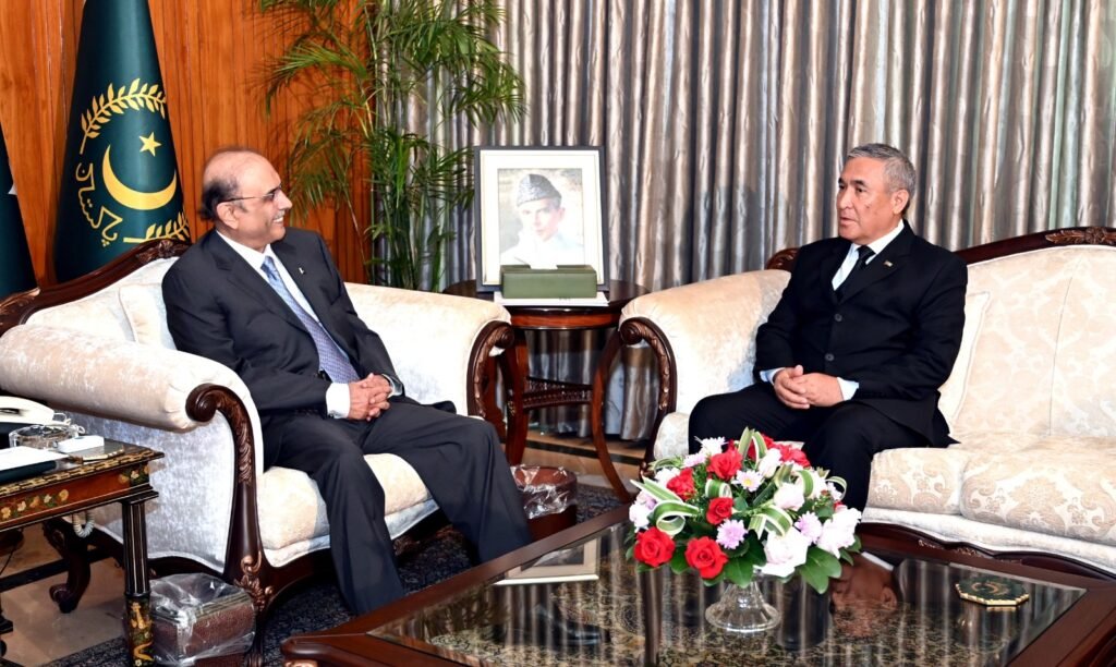 President Zardari urges early finalization of trade deal with Turkmenistan