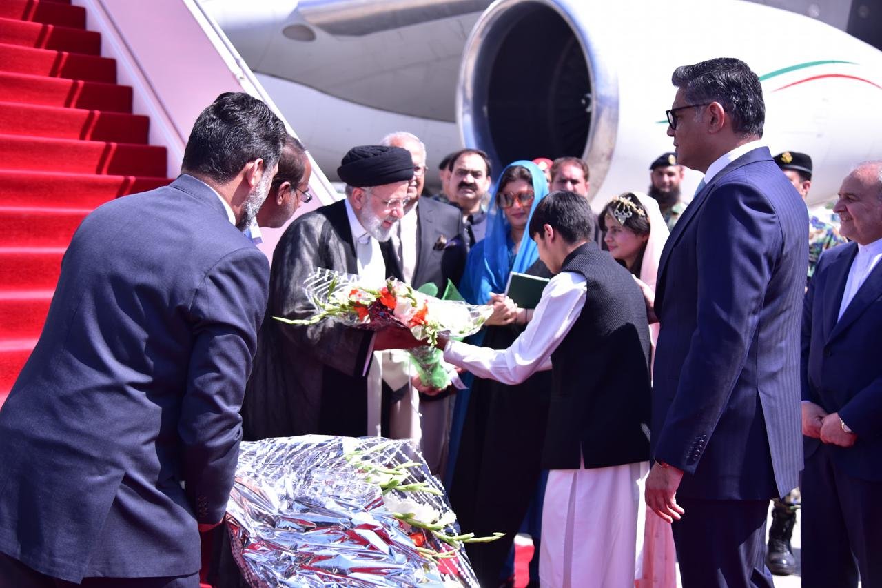 Iranian President arrives on 3-day official visit to Pakistan 1 Iranian President arrives on 3-day official visit to Pakistan