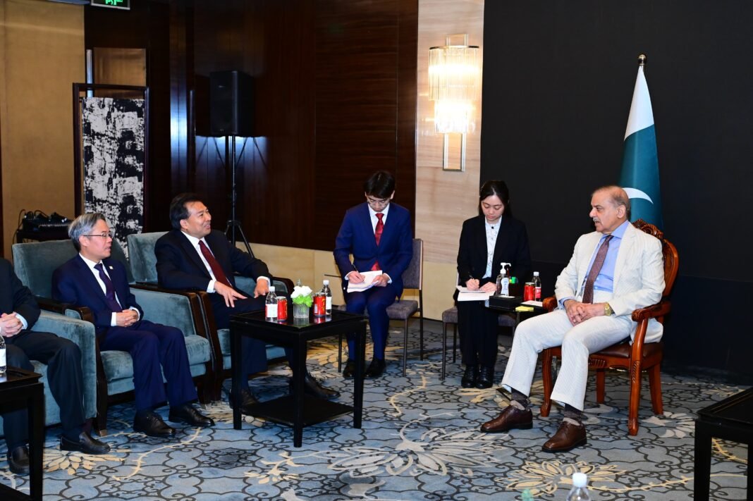 Chairman CIDCA calls on Prime Minister Shehbaz