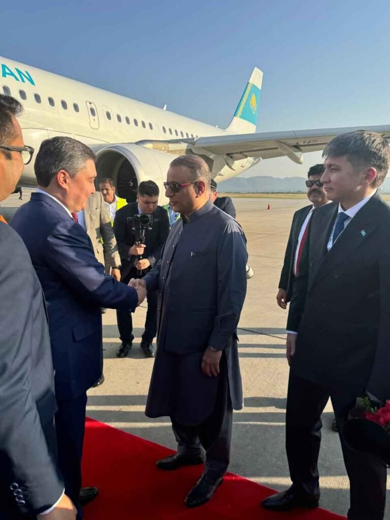 Kazakhstan PM Arrives in Islamabad for SCO Meeting