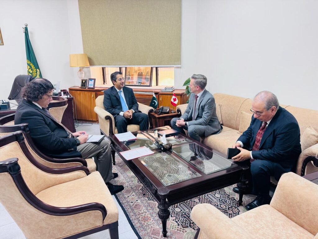 Pakistan-Canada Meeting at PMO Strengthens Trade and Investment
