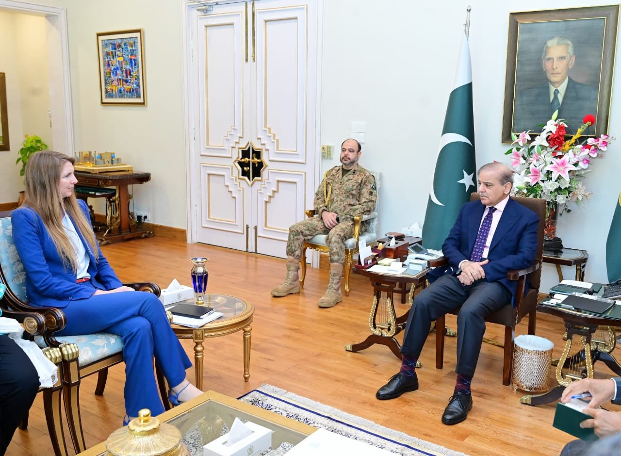 U.K. High Commissioner calls on the Prime Minister