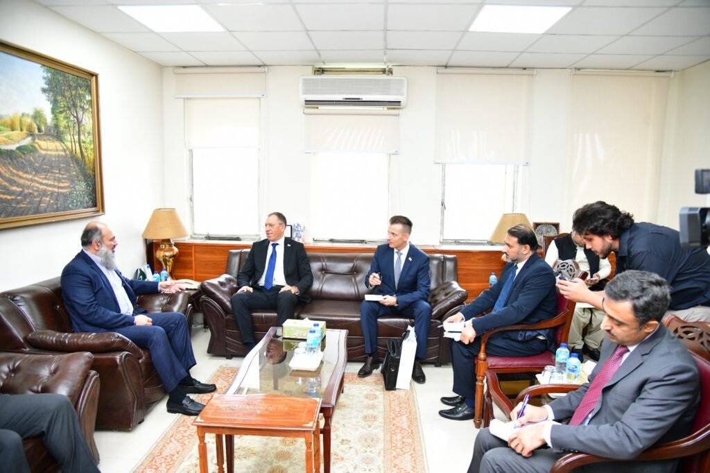Pak-Belarus to Deepen Industrial and Textile Ties: Jam Kamal