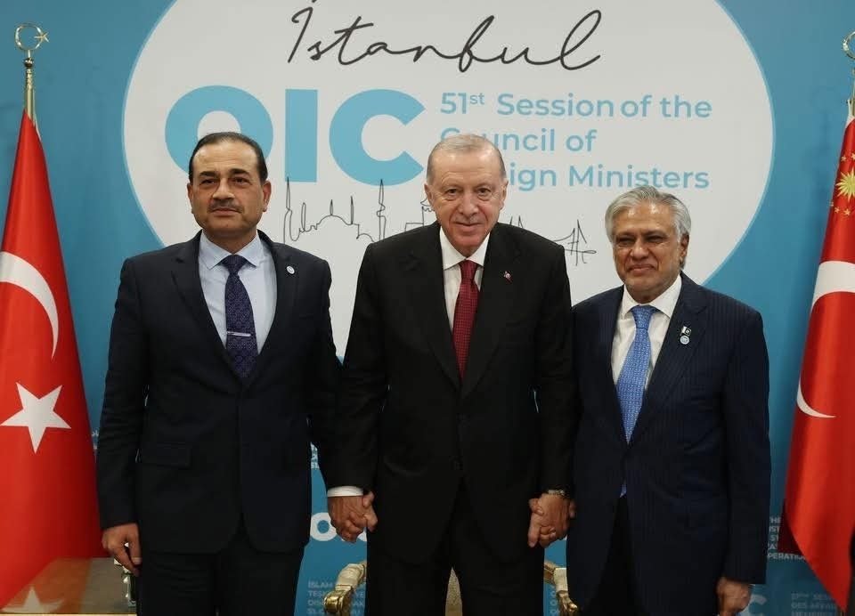 Asim Munir, Dar Meet Turkish President on the Sidelines of OIC CFM