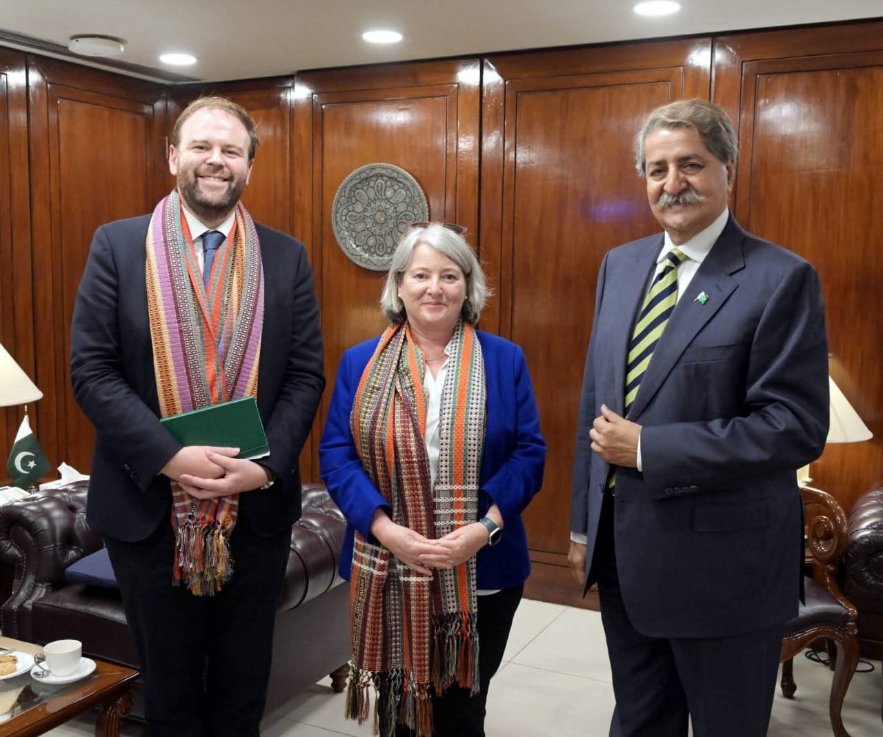 Pakistan, Ireland Look to Strengthen Ties