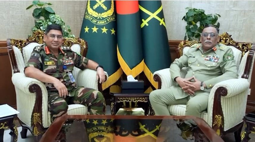 Top Military Officials of Pakistan, Bangladesh Meet in Dhaka