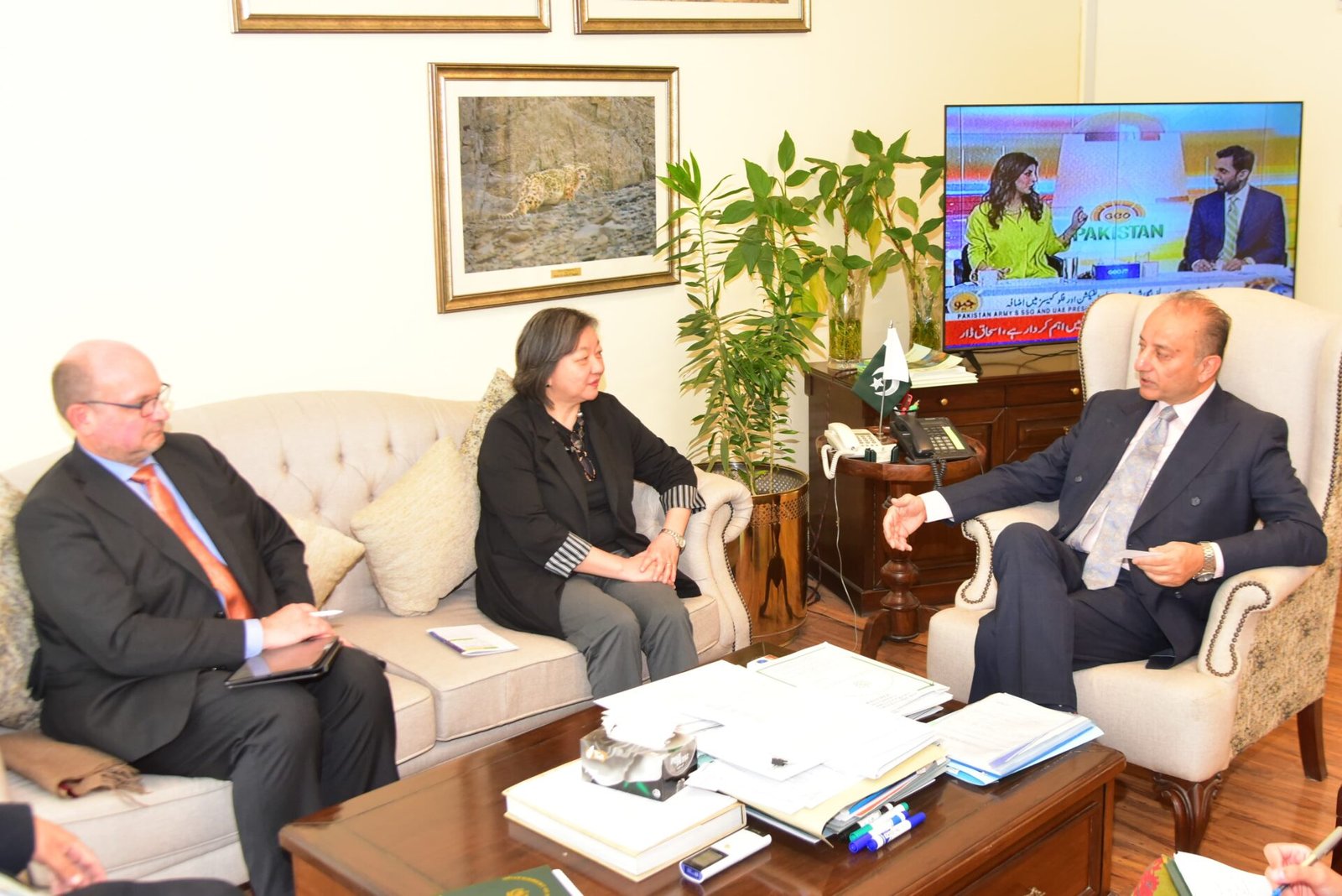 World Bank Delegation Explores Partnership Priorities with Pakistan's Climate Minister World Bank Delegation Explores Partnership Priorities with Pakistan's Climate Minister