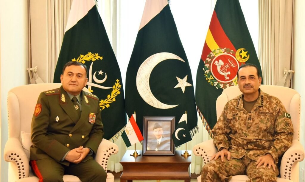 Pakistan Committed to Stronger Defense Ties With Tajikistan: COAS