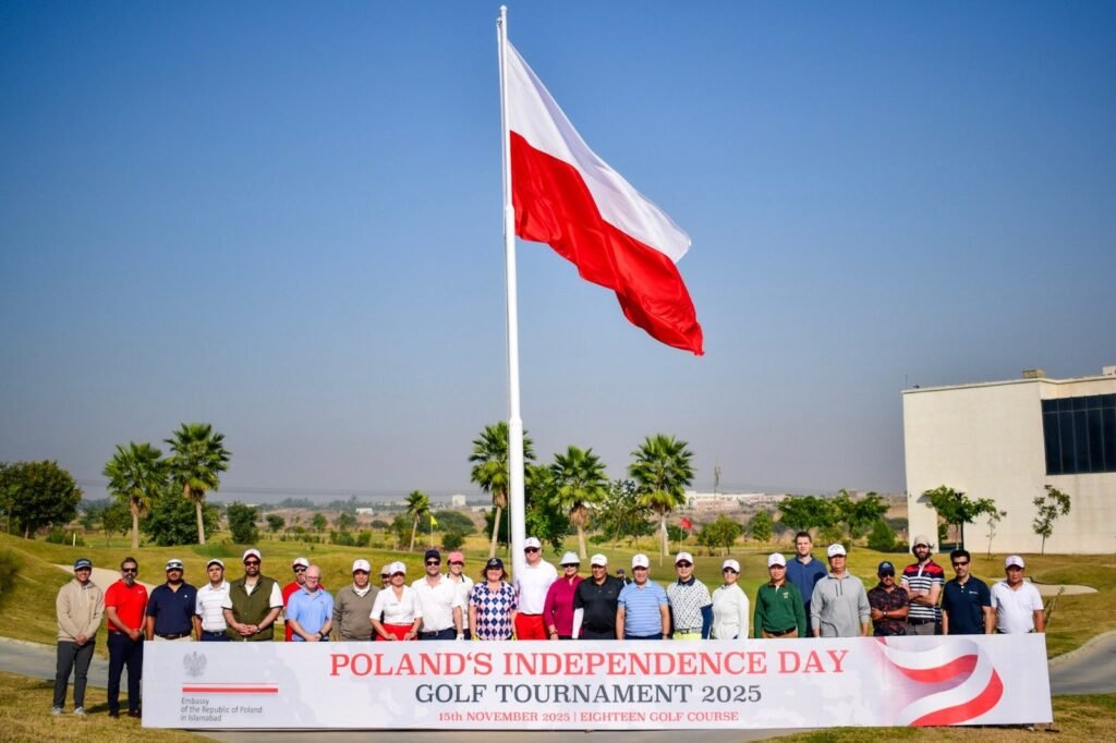 Diplomats Celebrate Poland’s Independence Day at Golf Course