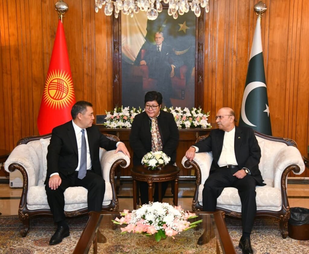 Pakistan, Kyrgyzstan Vow to Boost Trade and Strengthen Regional Links
