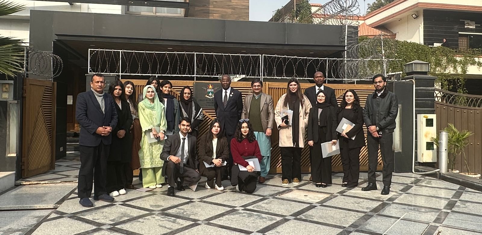 IYDS Participants Discover Zimbabwe's History and Culture During Embassy Visit