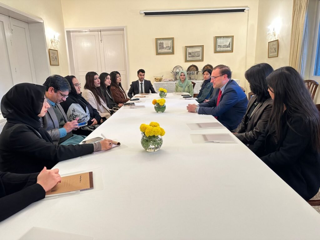 Austrian Ambassador Welcomes IYDS Participants in Inaugural Visit 1 Austrian Ambassador Welcomes IYDS Participants in Inaugural Visit